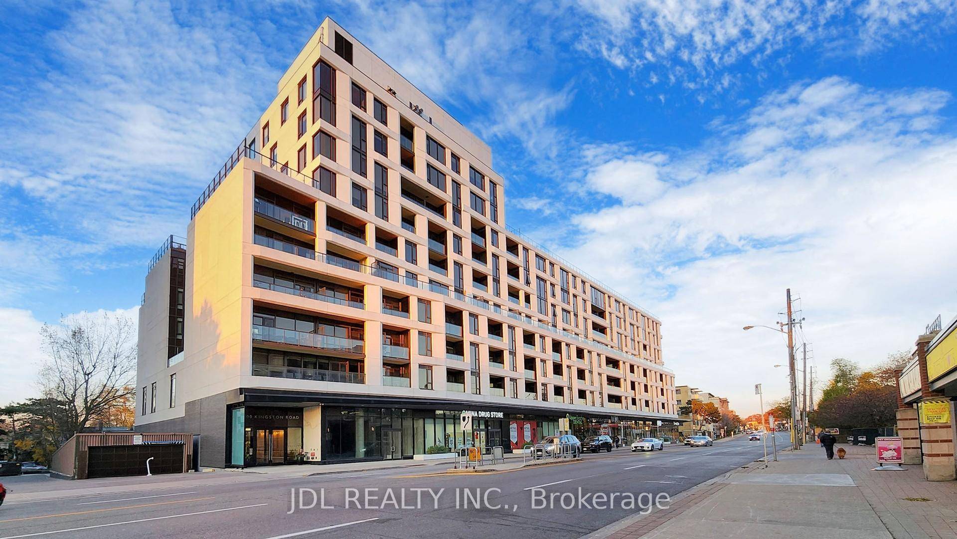 Sunny South Facing Suite Upper Beach Lifestyle Large 2 1 Bedroom amp ; 2 Full Baths amp ; Den Work From Home Plenty Of Closet Space 9 Feet Ceiling Underground ...