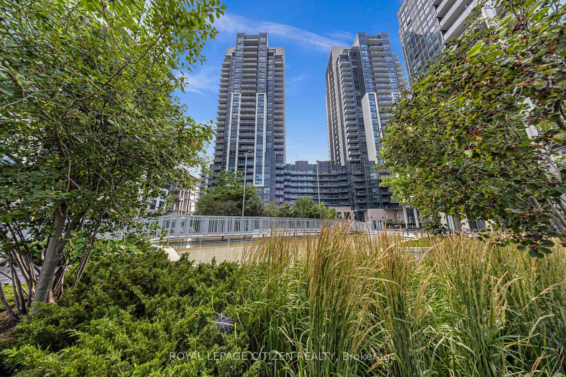 bright, spacious, 2 1 bedroom condo in prime location, steps to schools, parks, shopping, transit.
