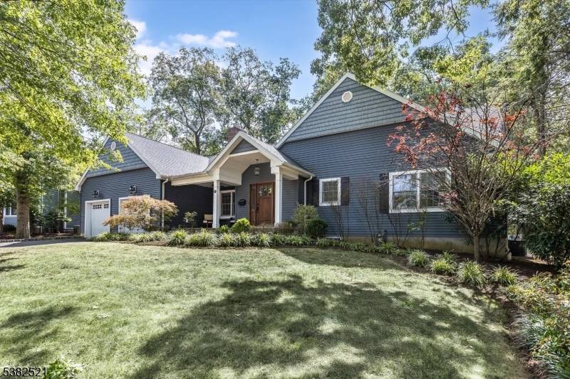 This exceptional 4 bedroom, 4.