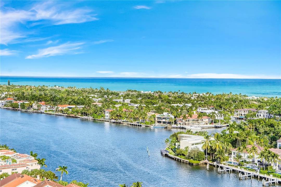 Welcome to The Turnberry Towers in Aventura, Florida !