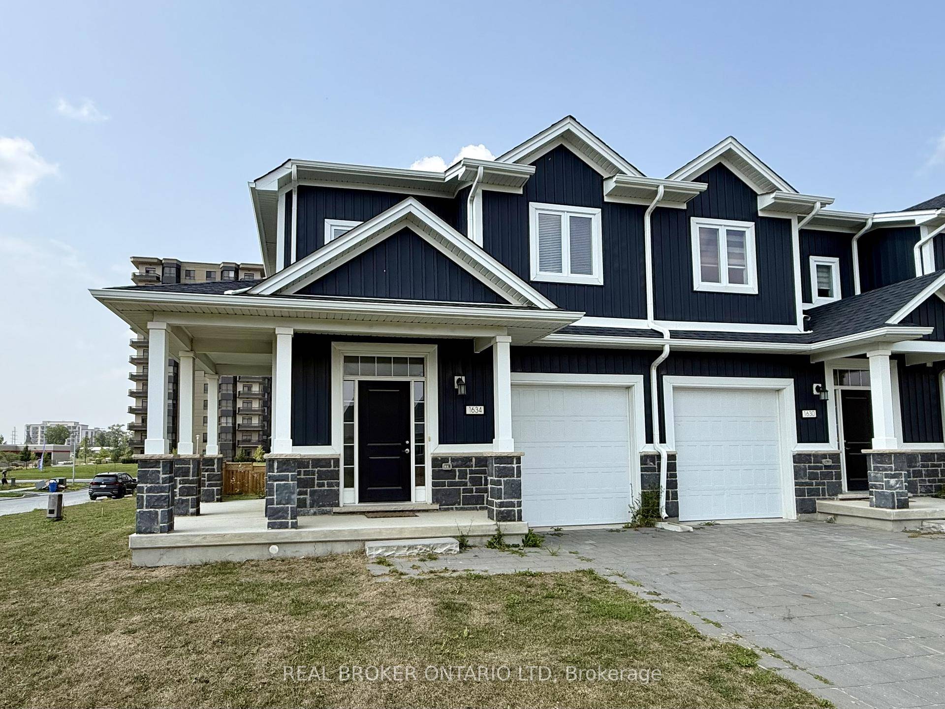For Lease This stylish end unit freehold townhome in Northwest London offers 3 spacious bedrooms, 2.