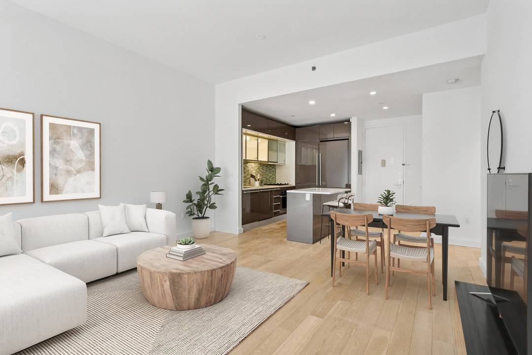 Platinum Properties is proud to present residence 37K at 75 Wall Street.