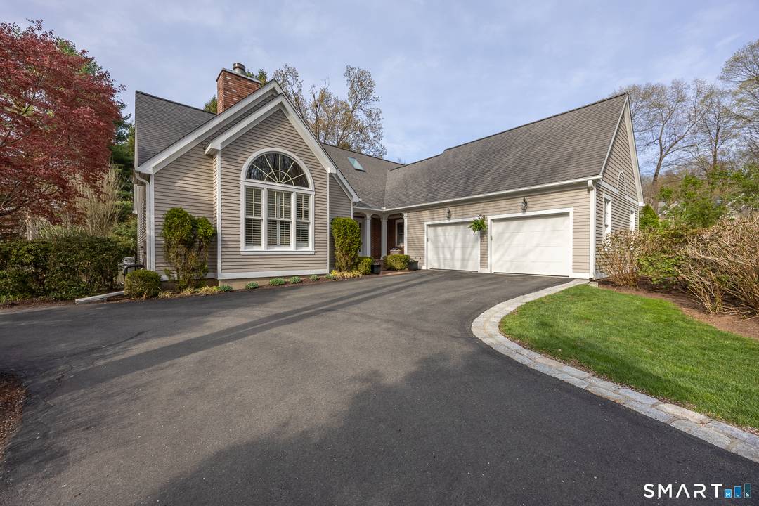 Nestled in the desirable Castle Glenn community, this beautifully maintained detached home offers the ease of community living with the privacy of a single family residence.