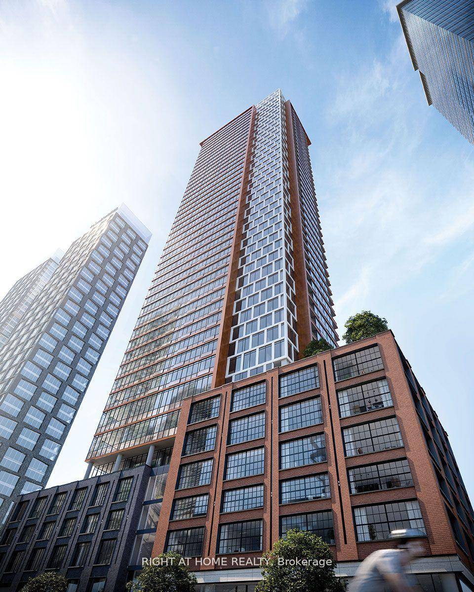 Welcome to 55 Mercer Condos contemporary design and unparalleled comfort in the heart of the city !