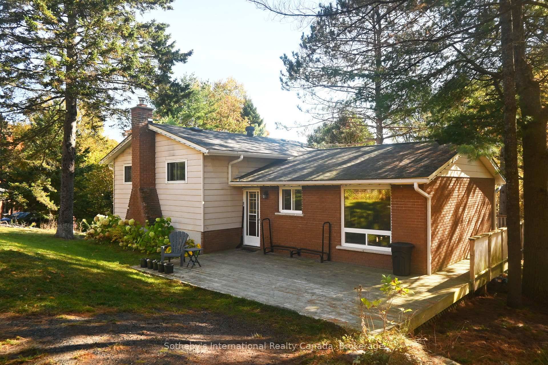 OPEN HOUSE Saturday October 18th Solid 3 bedroom, 1 bathroom split level home with single car garage in Taylor Subdivision.