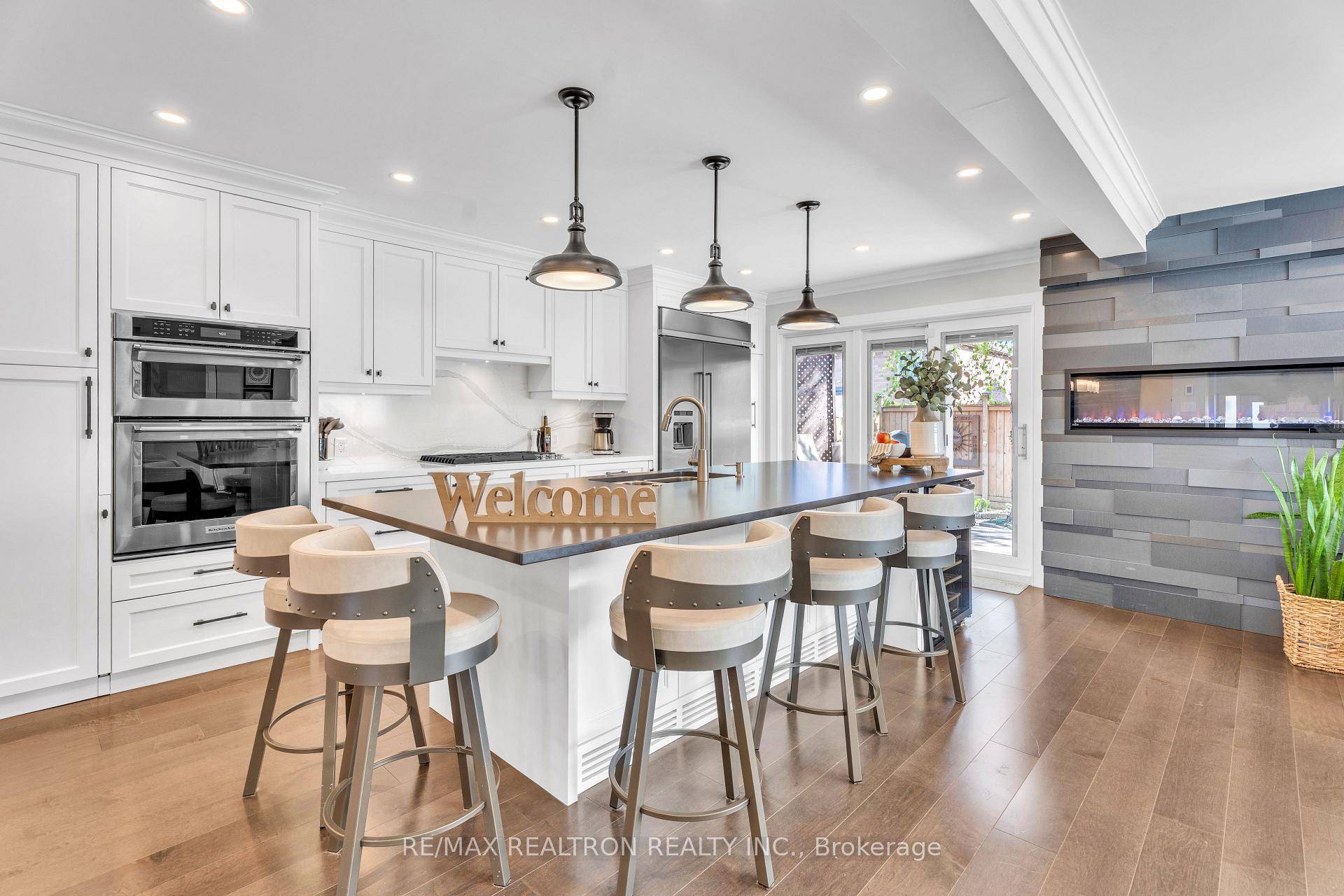 A Nature Lovers Retreat with City Access Tucked away in a peaceful setting near protected, a national park, and a tranquil lake, this inviting residence offers the rare combination of ...