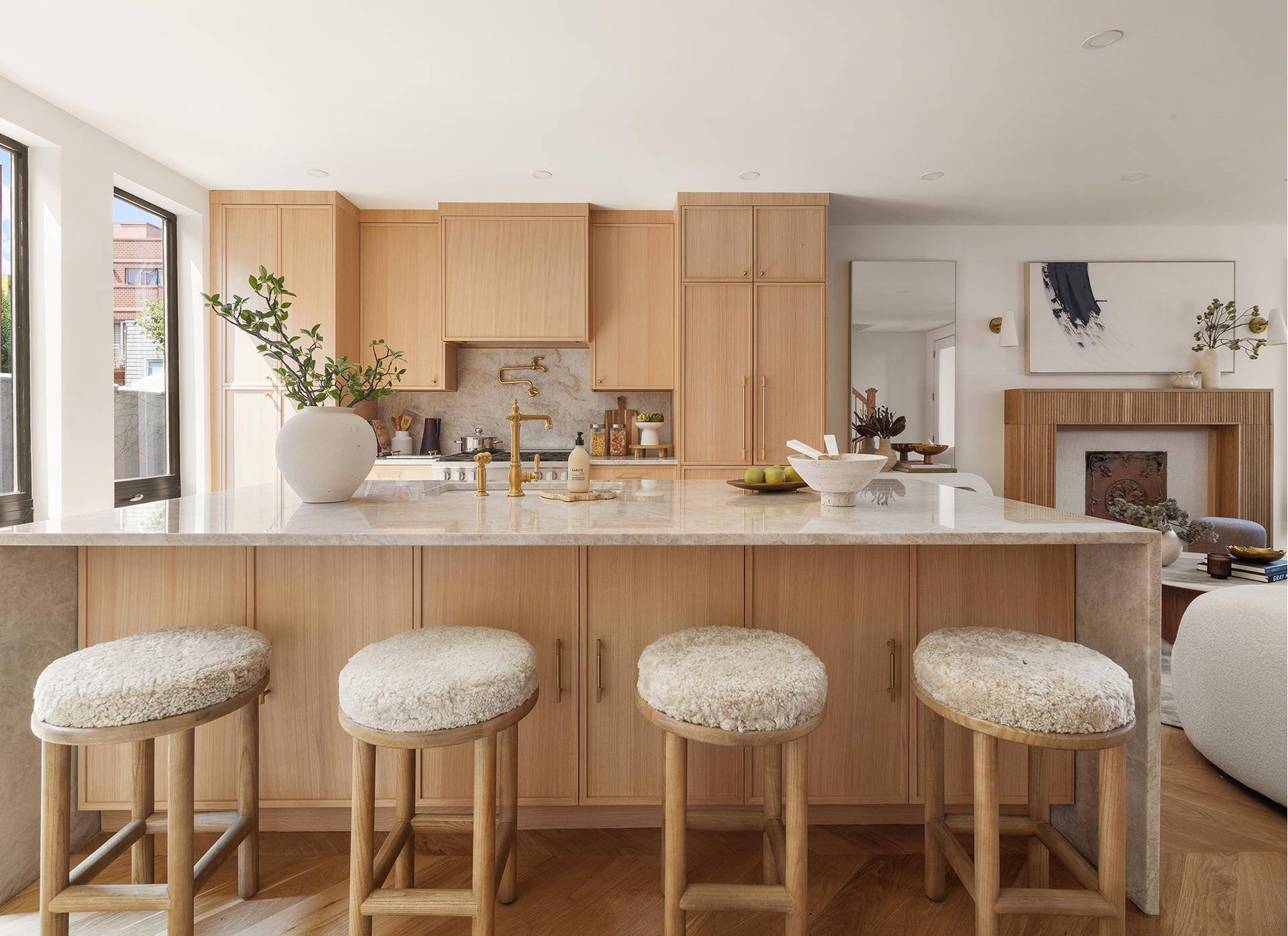 Modern Elegance Meets Historic Charm in the Heart of Williamsburg Welcome to this meticulously gut renovated four story townhouse with a finished basement, perfectly blending classic Brooklyn charm with luxurious, ...