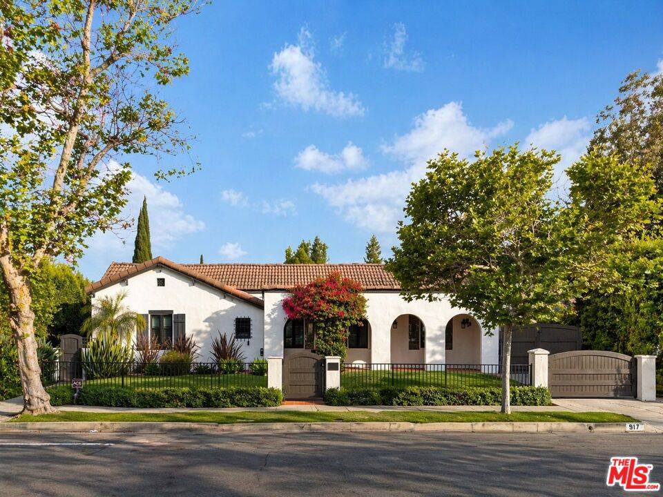 917 S Ridgeley Dr 4BR Hancock Park La