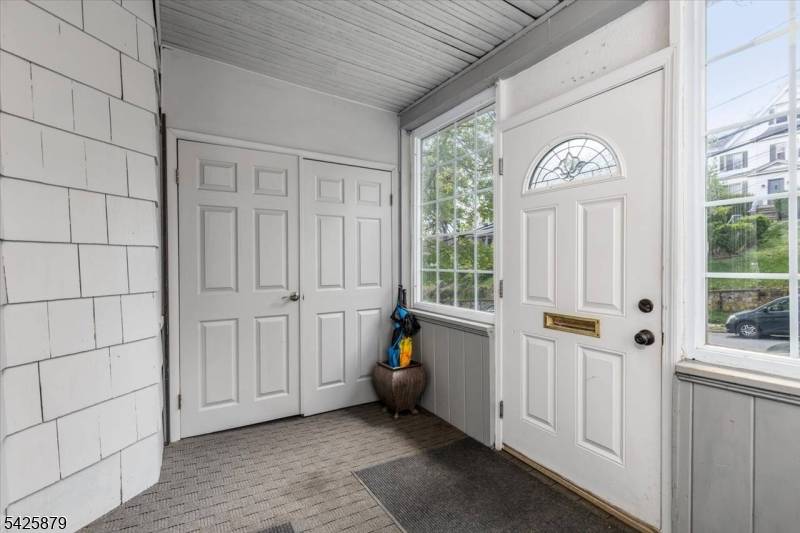 Welcome to 116 Westervelt Pl an inviting and thoughtfully designed home with generous space and functionality throughout.