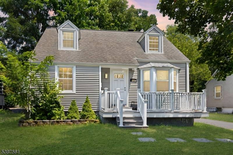 Welcome to 261 New Market Rd in Dunellen, a spacious and well maintained home offering comfort, convenience, and room to grow.