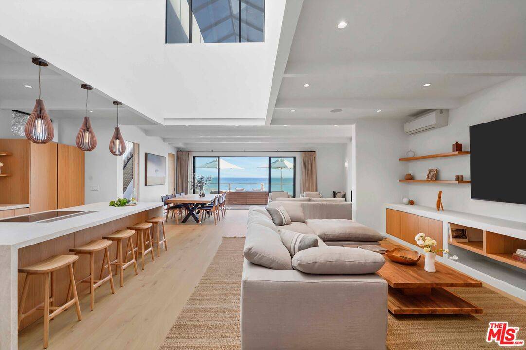 31376 Broad Beach Rd 3BR Malibu La
