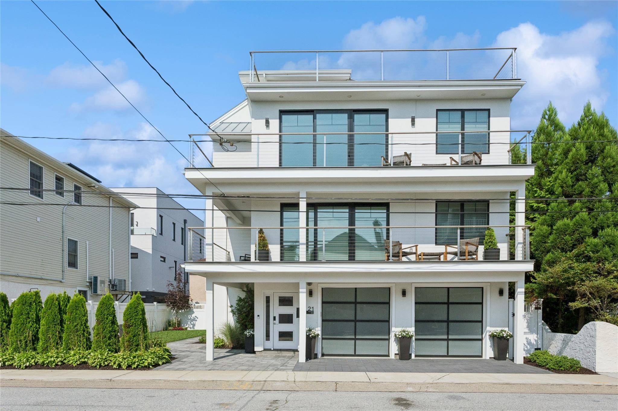 Mint Condition 2 years new construction, Beach Home Spectacular !