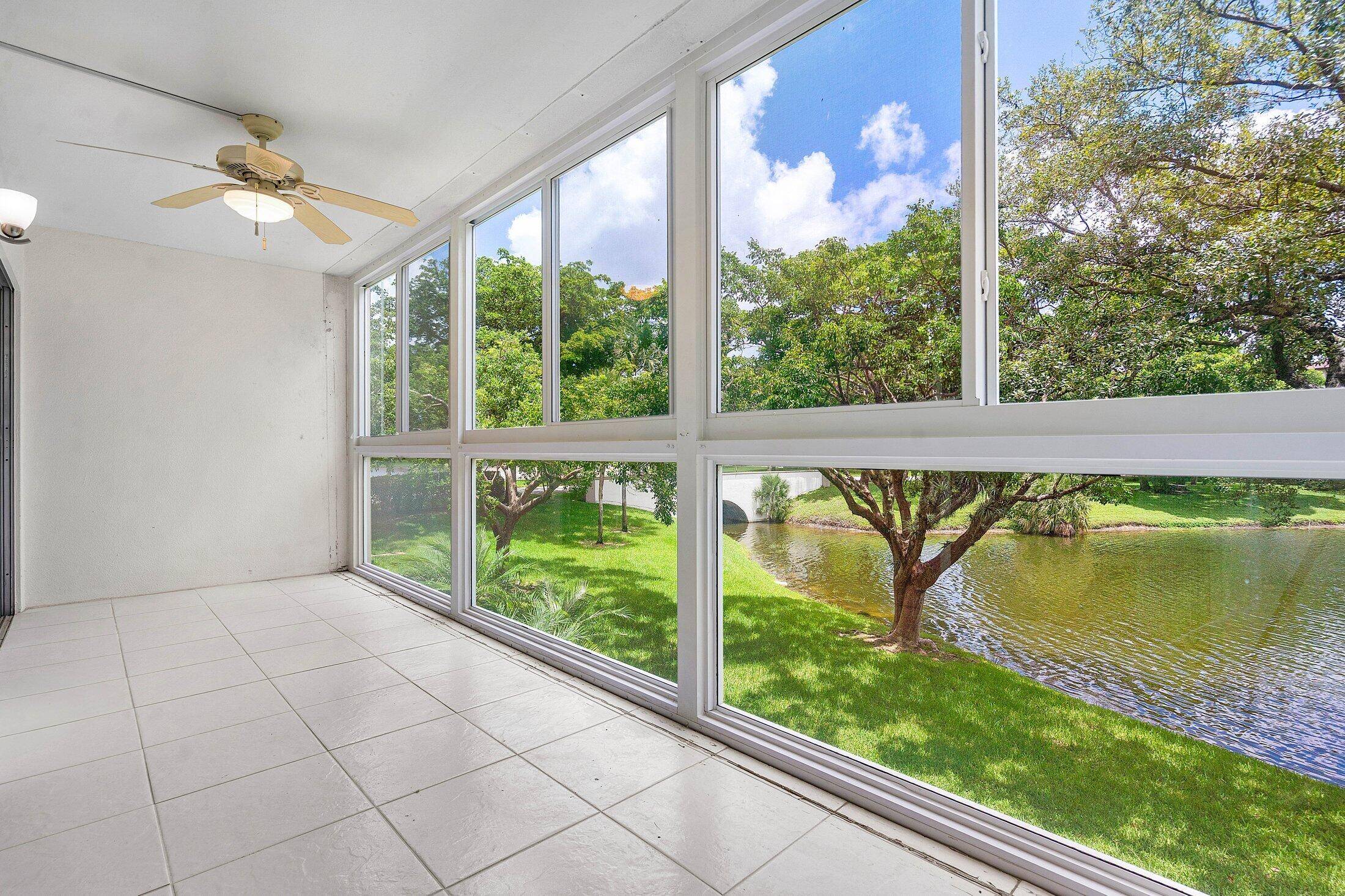 Are you looking for a full time residence in Florida ?