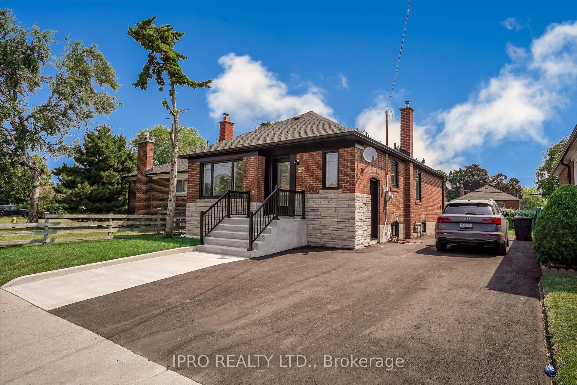 Welcome To 1355 Pharmacy Ave A Rare Gem In A Prime Toronto Location !