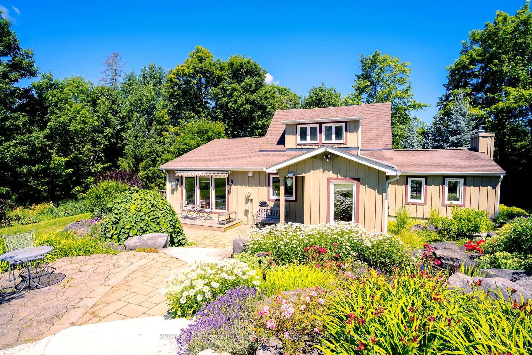 Charming Country Retreat in Kimberley Nestled on approximately 5 acres, this beautifully updated home offers a peaceful rural lifestyle with modern comforts.