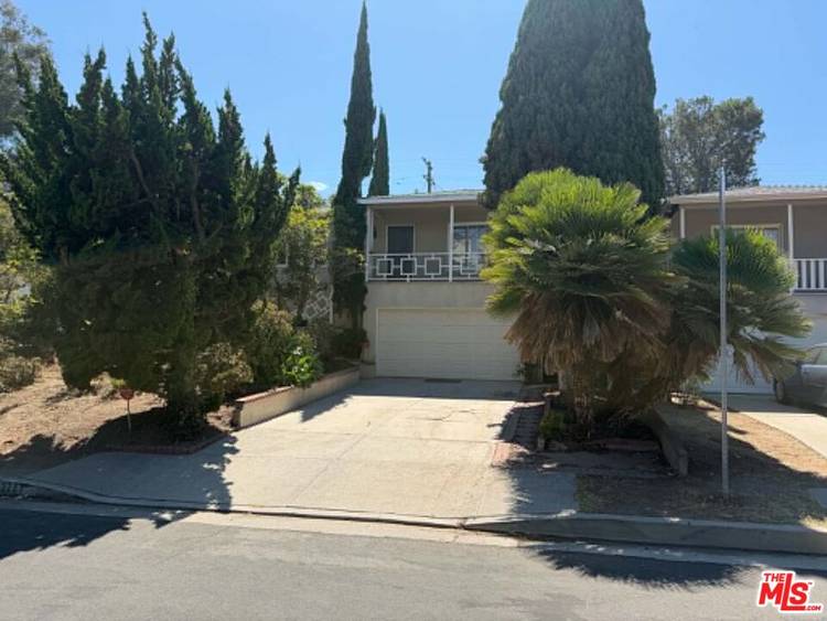 3283 Kelton Ave 3BR La