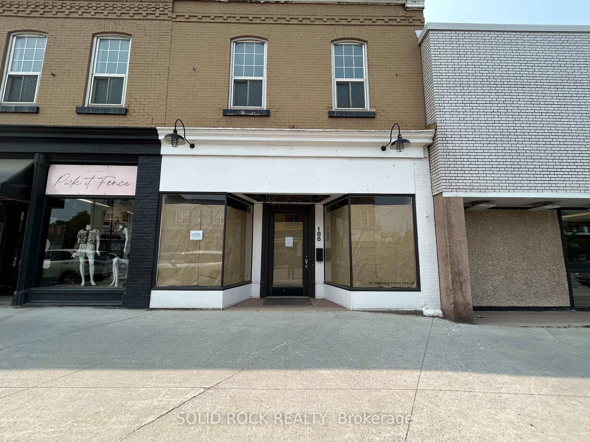 Strategically located on Renfrew's main commercial corridor, 188 Raglan Street South offers excellent visibility, steady foot traffic, and convenient access to local amenities.