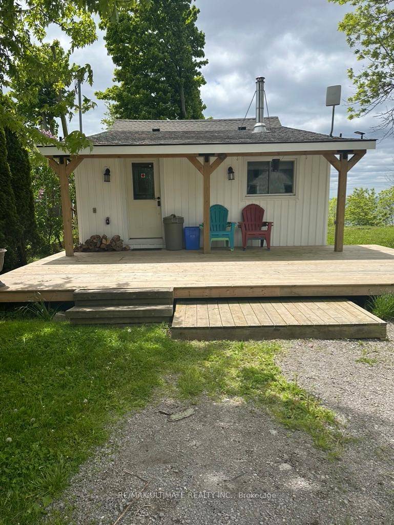 Double Lot Designer Renovated Airbnb Favourite !