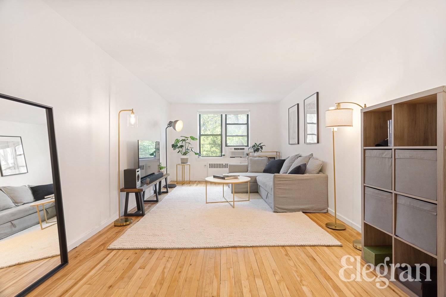 This oversized one bedroom apartment is the perfect blend of modern comfort and classic style.