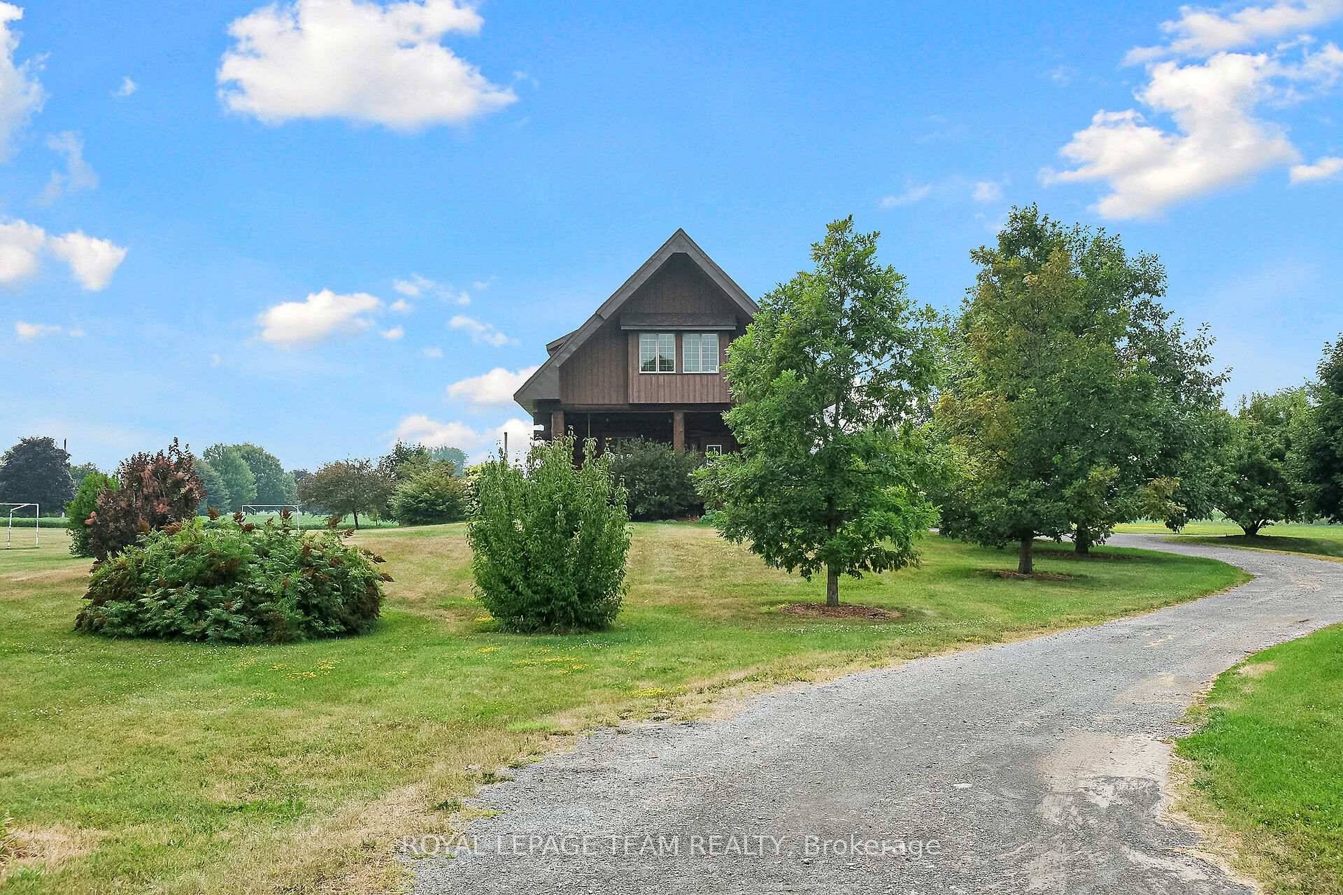 Welcome to a truly extraordinary log home.