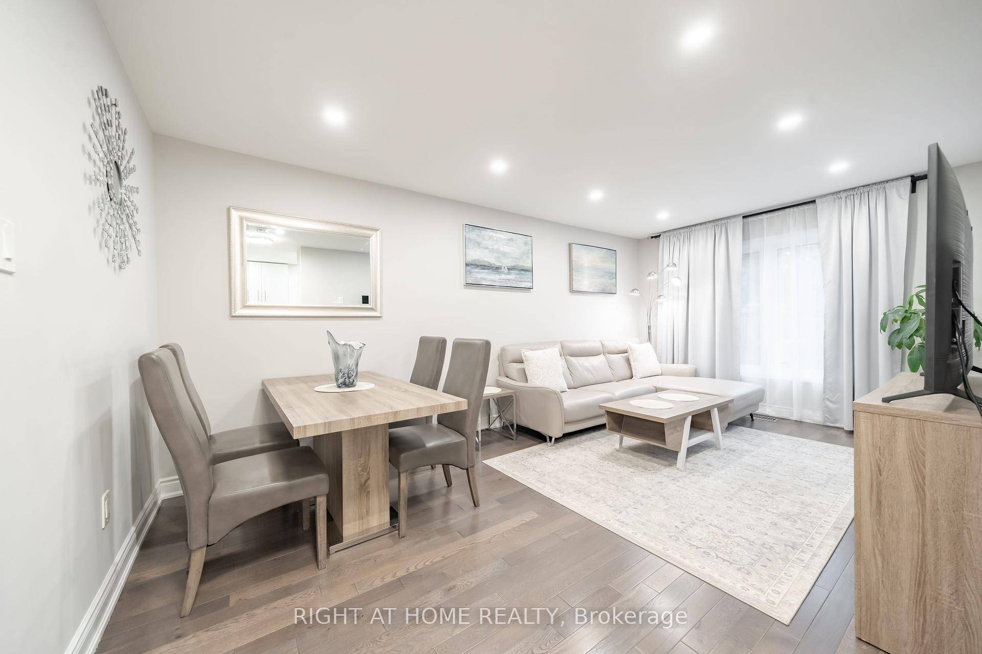 RENOVATED ! Private Culd De Sac !