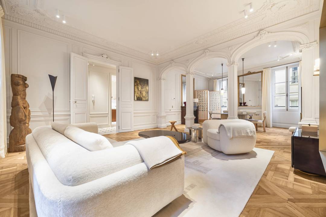 An exceptional apartment in SAINT-GERMAIN-DES-PRÉS