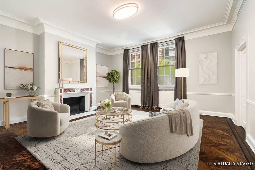 635 Park Avenue offers a rare level of privacy and pedigree in the heart of the Upper East Side.