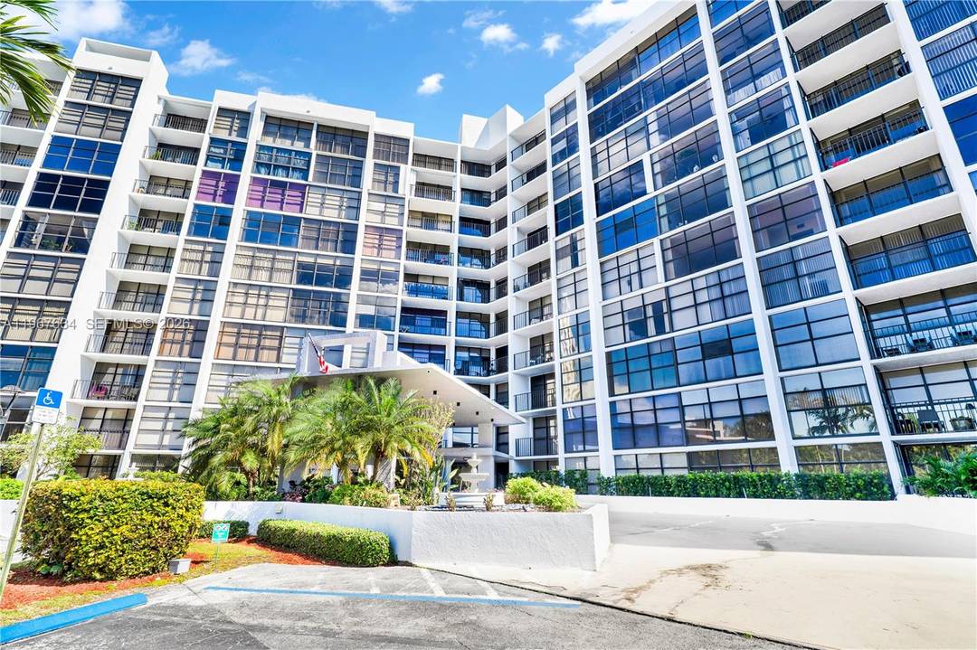 Welcome to Towers of Oceanview in beautiful Hallandale Beach !