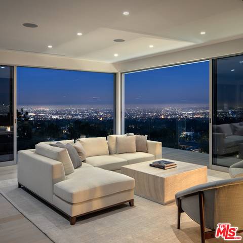 9894   Beverly Grove Dr Beverly Hills LA