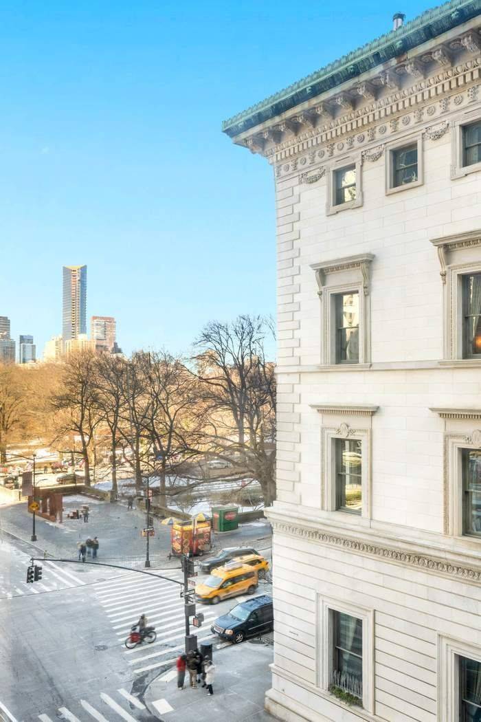 BEST PRICED SEVEN ROOM ON FIFTH AVE !
