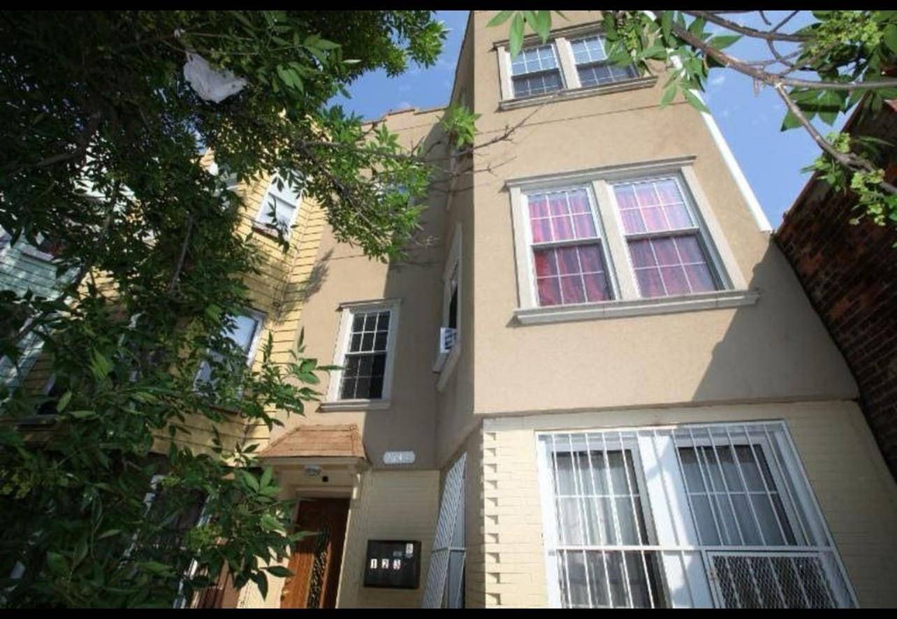 18 room triplex in trendy Bushwick section of Brooklyn.