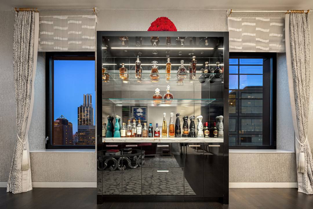 Residence 38A at the Baccarat Hotel and Residences is a masterpiece of exceptional design, refined elegance, and iconic Manhattan views one of the most sought after and best selling lines ...
