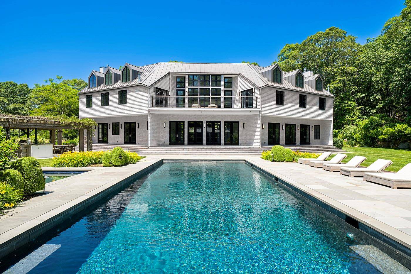 Modern Luxury in the Heart of Amagansett Set on 2.