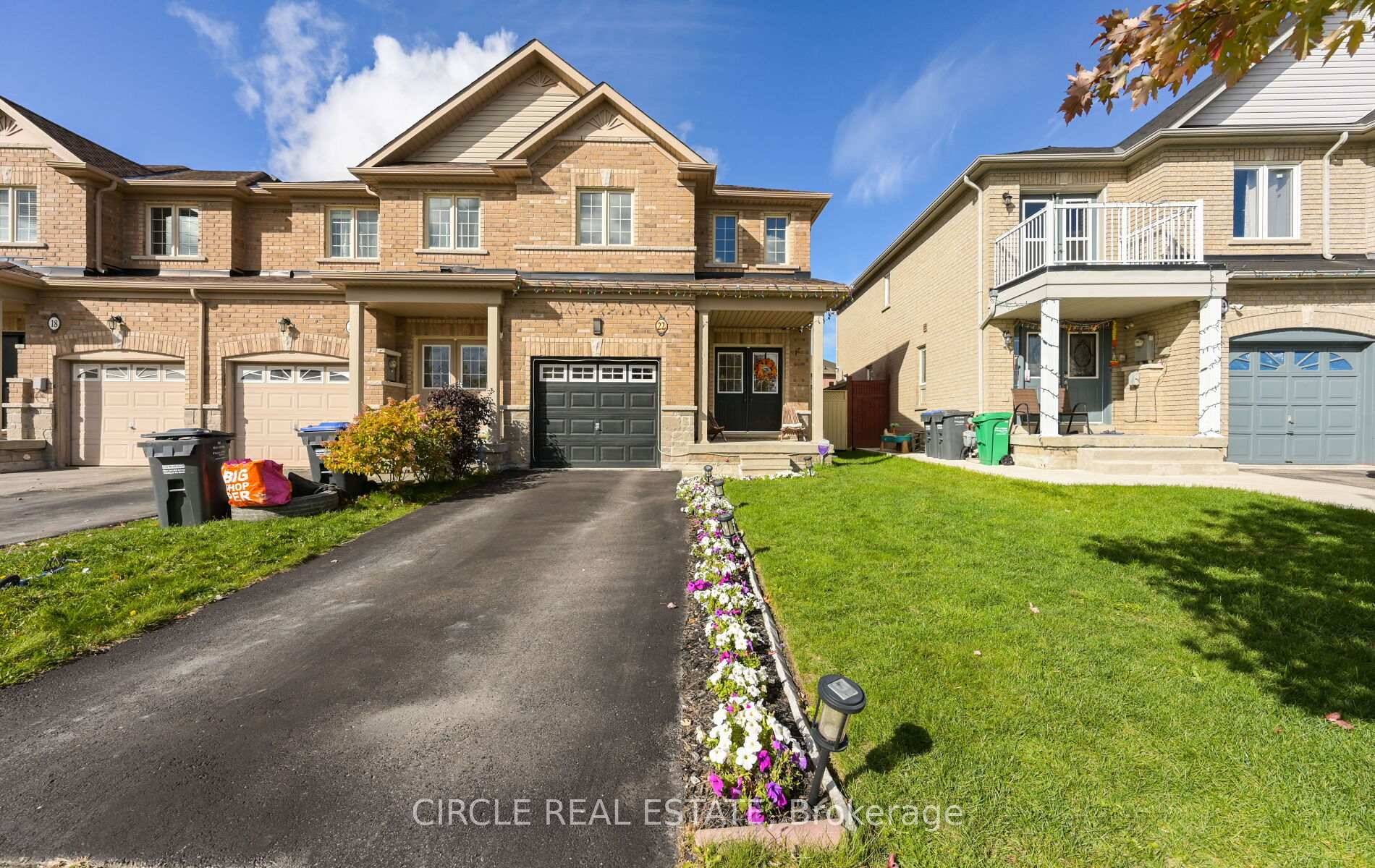 Built in 2015 and offering 1763 sqft as per MPAC above ground, plus an additional 836 sqft as per MPAC in the basement, this beautiful and very well kept 3 ...