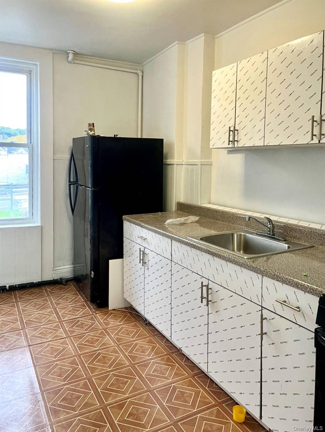 Large Fully Renovated 3 Bedroom Apartment for Rent in the Heart of Woodhaven, Jamaica Ave.