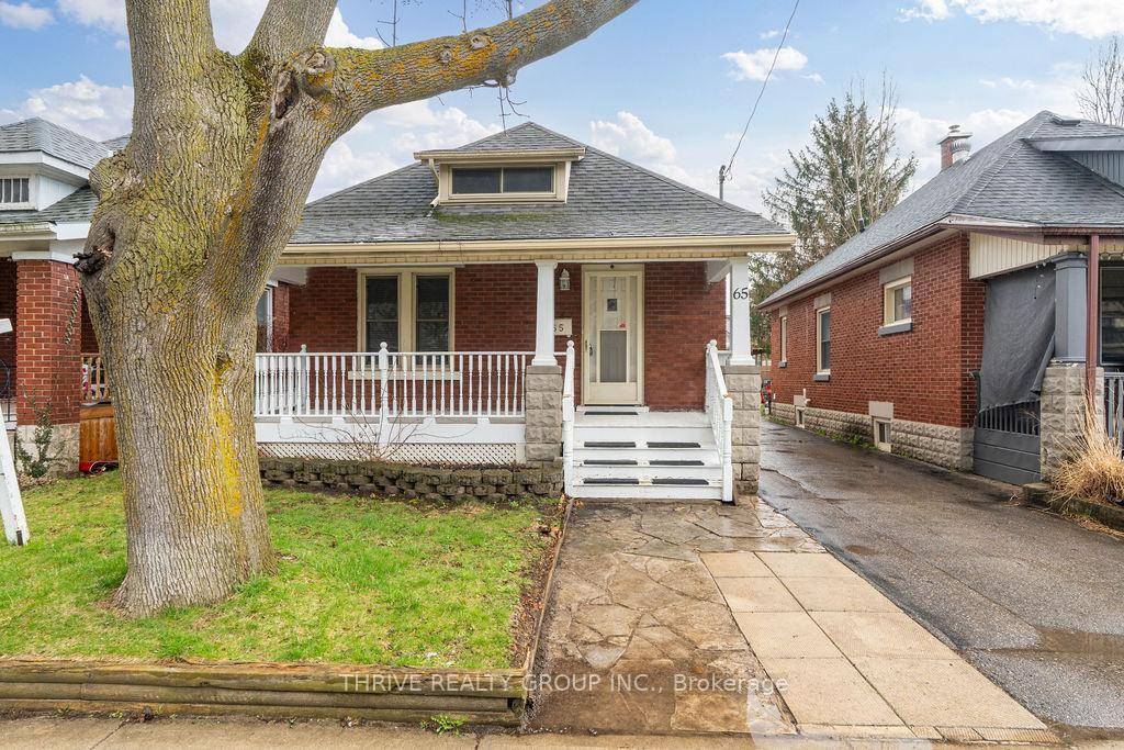 Welcome to 65 Beattie Ave !