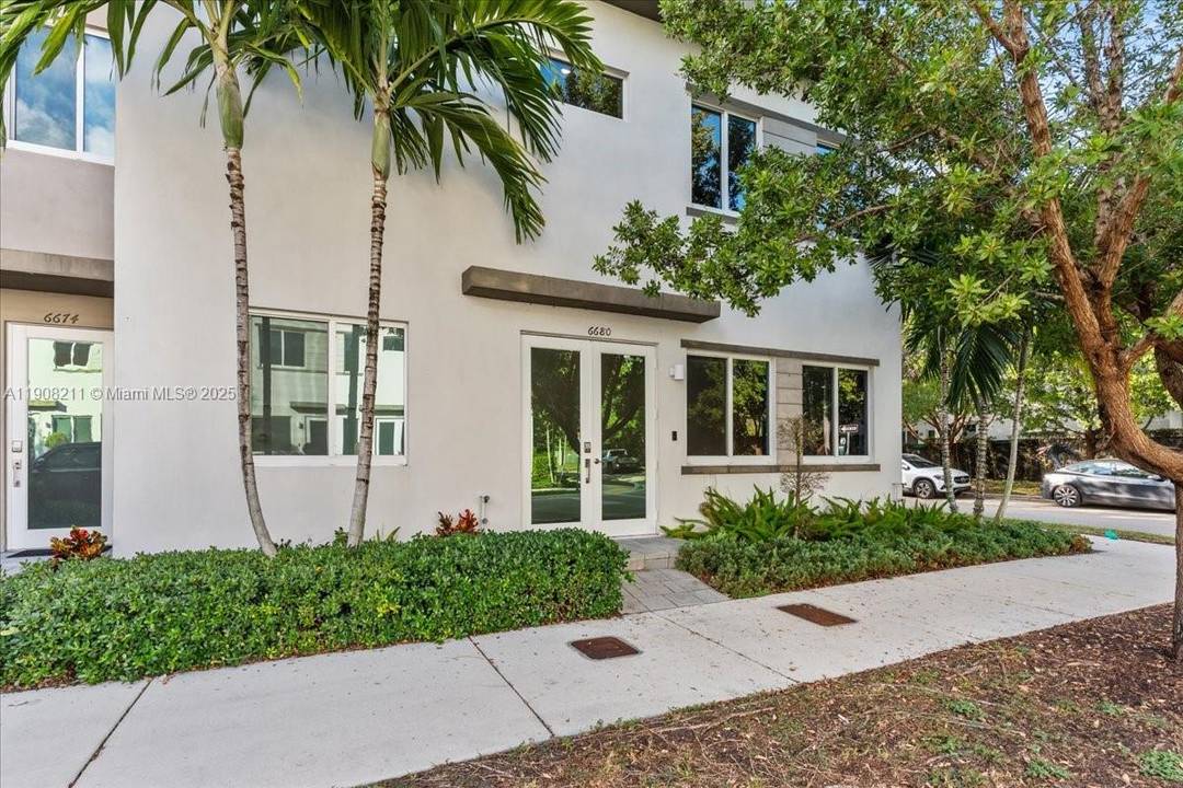 Excellent Investment Opportunity in Landmark Doral !