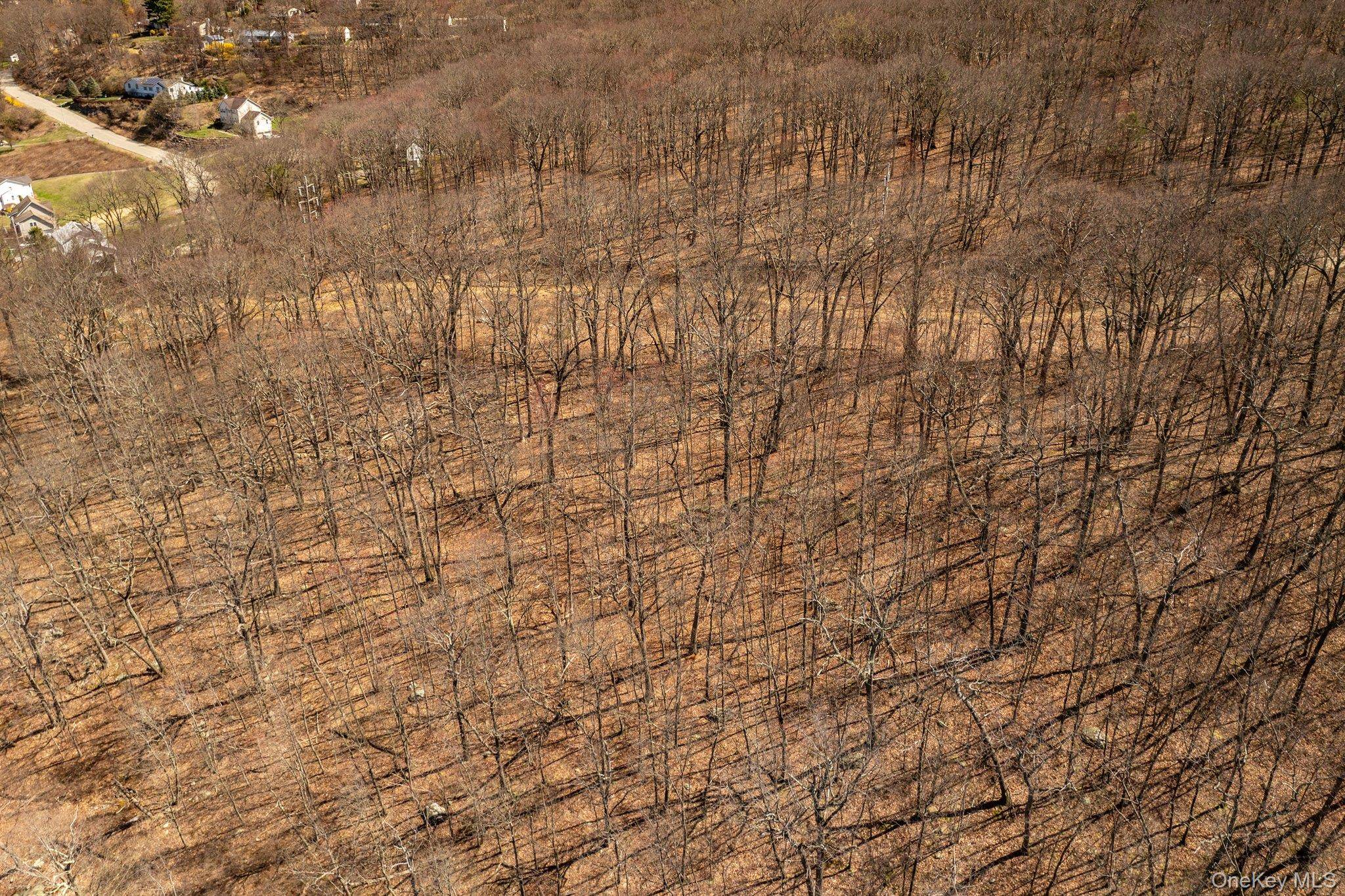 51 Waldron Terrace, Sloatsburg, NY 2, 900, 900 50 Acres R 80 Zoning Potential Solar Residential Retreat Development A rare offering in the Lower Hudson Valley over 50 acres of ...