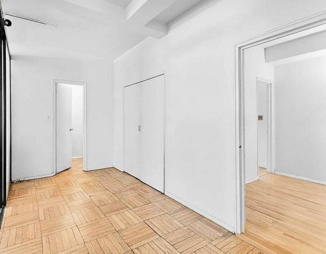 This Live or Work flexible space with a PRIVATE street entrance, is currently set up as a medical office, with waiting area, two examination rooms, a Pullman kitchen, a full ...