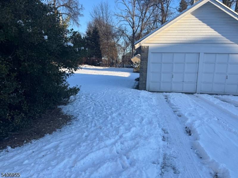 4 Bedroom 2 1 2 Bath Duplex.