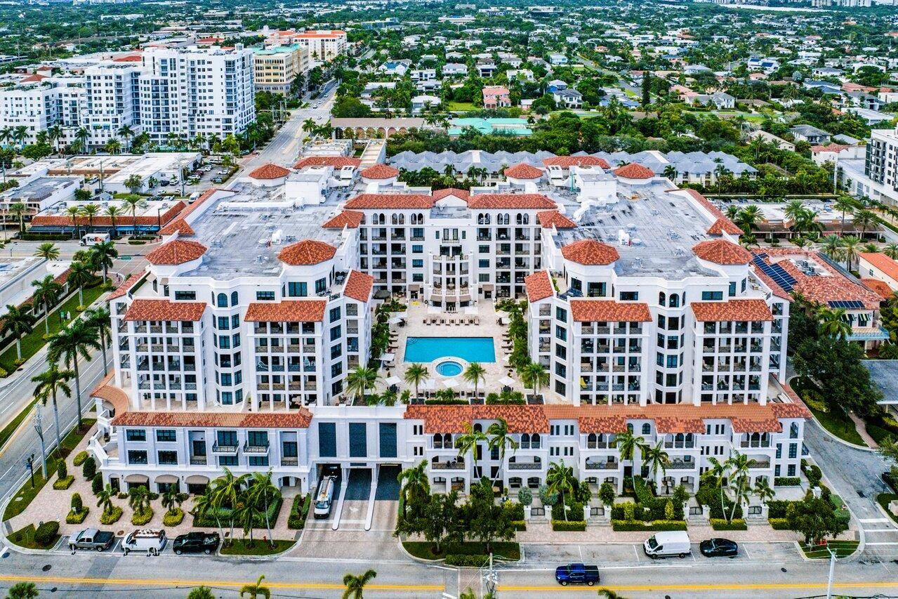 Luxury Living in Downtown Boca Raton Steps from the Ocean Boca Raton ResortExperience the ultimate in luxury and lifestyle with this rarely available, highly sought after two bedroom plus den, ...