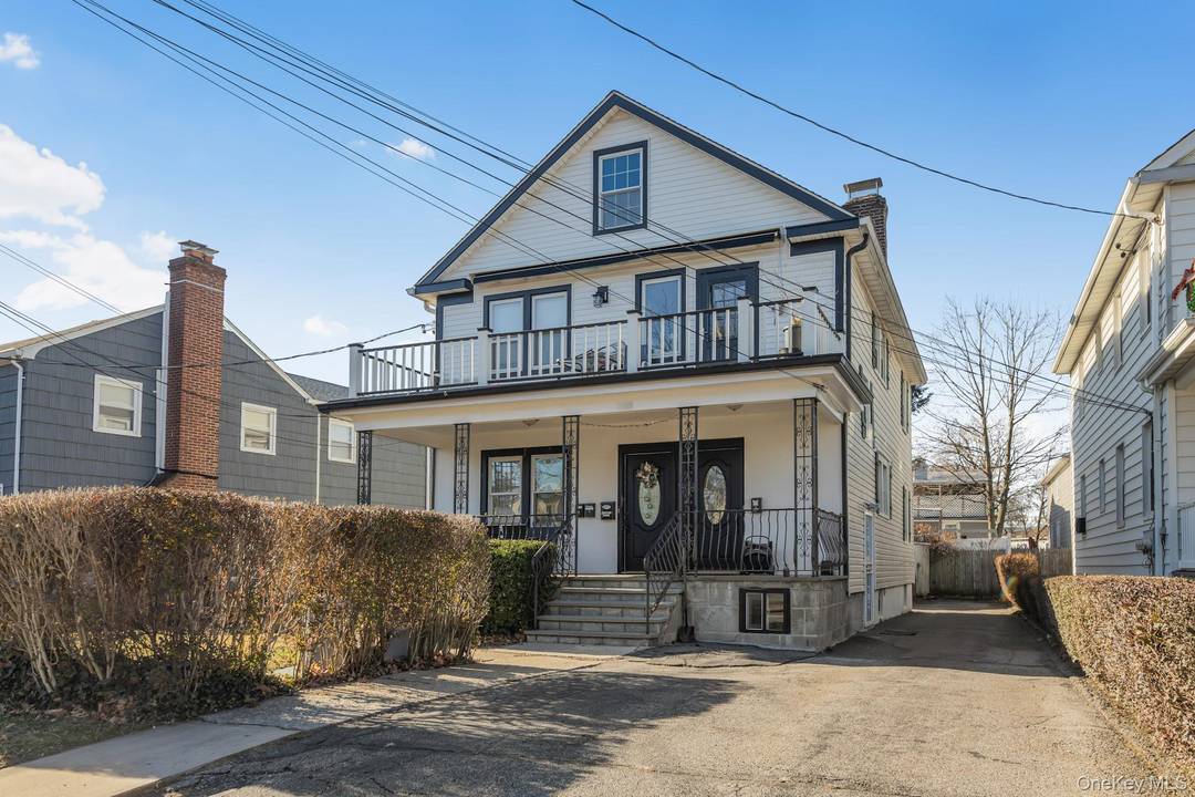 This is a fantastic property for either an investor or for living and renting one unit.