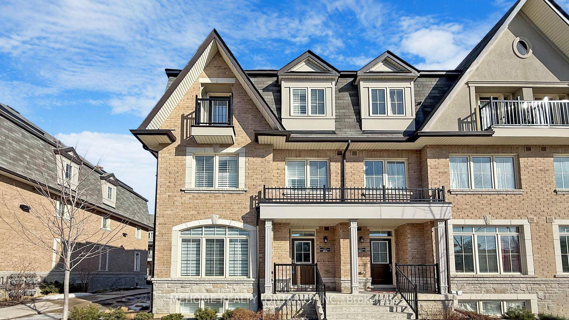 Stunning Three Bedrooms Lovely 3 Stories Back to Back Townhouse At Supreme L'amoreaux community.