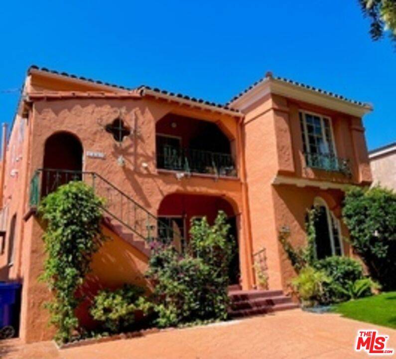 1115  S La Peer Dr 2BR Beverlywood La