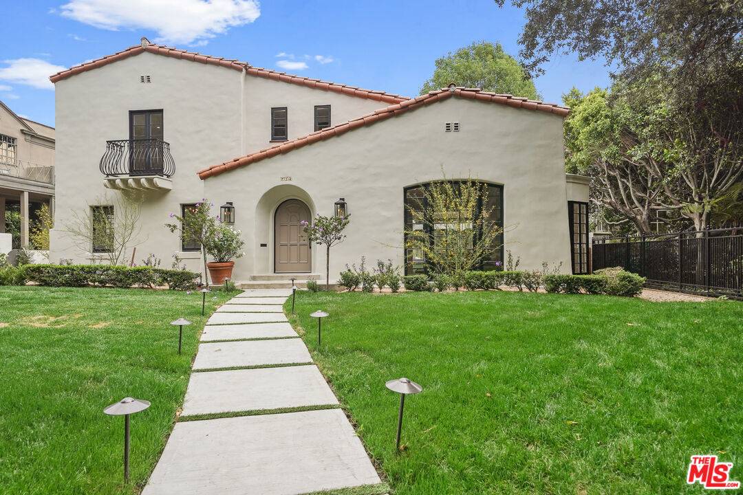 712 N RODEO DR 5BR Beverly Hills Post Office | B.H.P.O. La