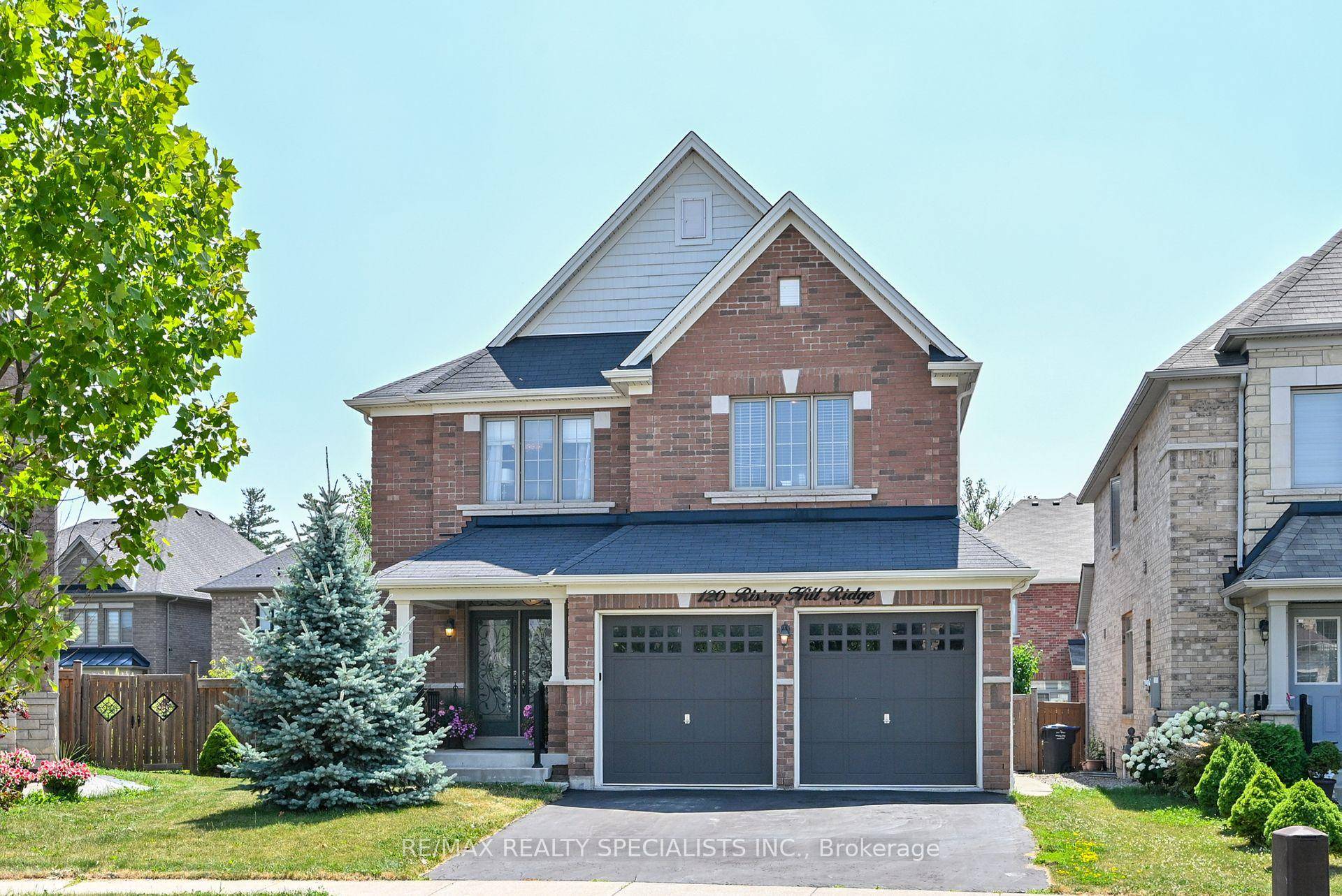 An Absolutely Impressive Quality Built Executive 4 1 bedroom detached brick home in one of the most excellent desirable sought after location at Mississauga Rd and Steeles Road area.