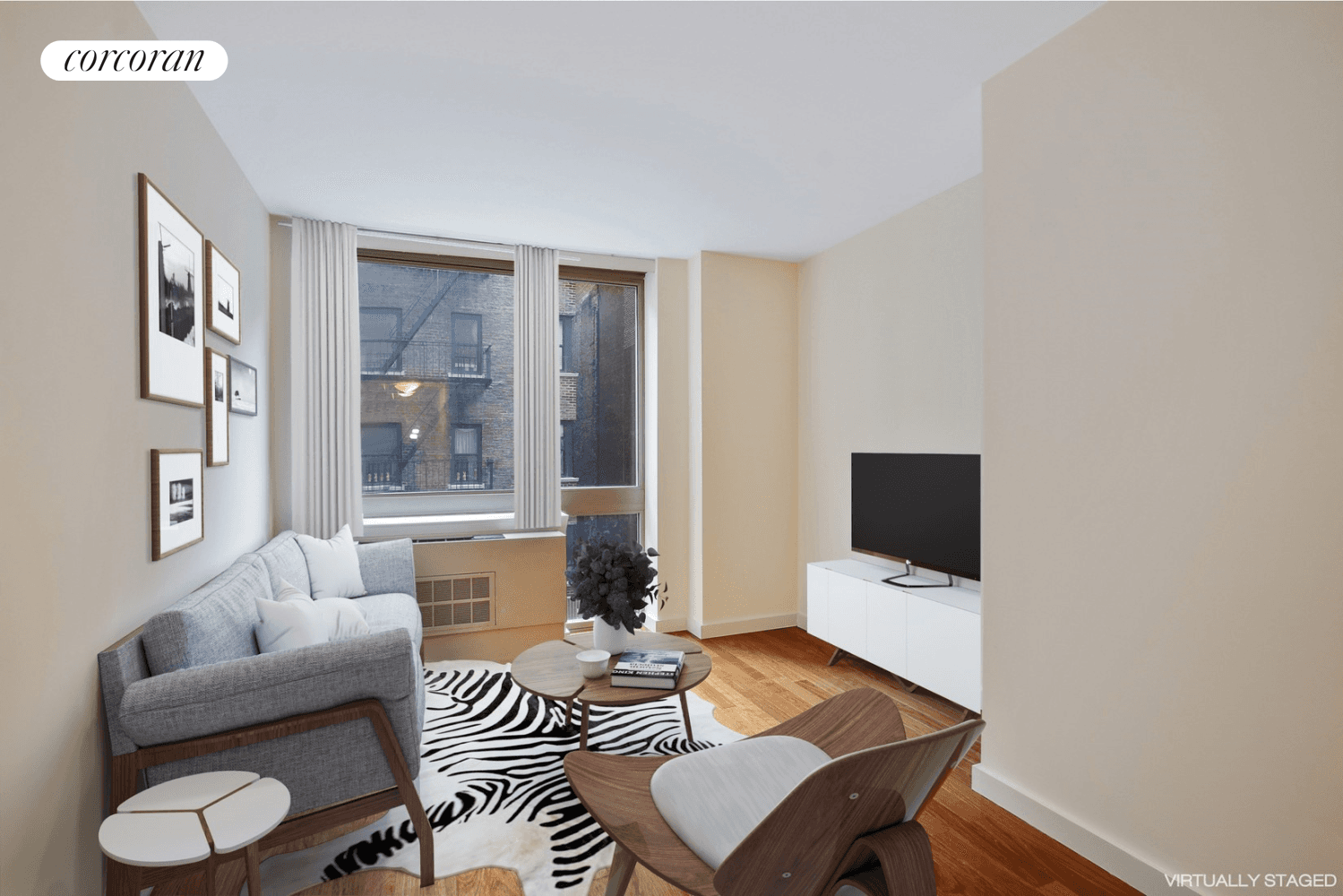 Beautiful 1 Bedroom in full service condominium !