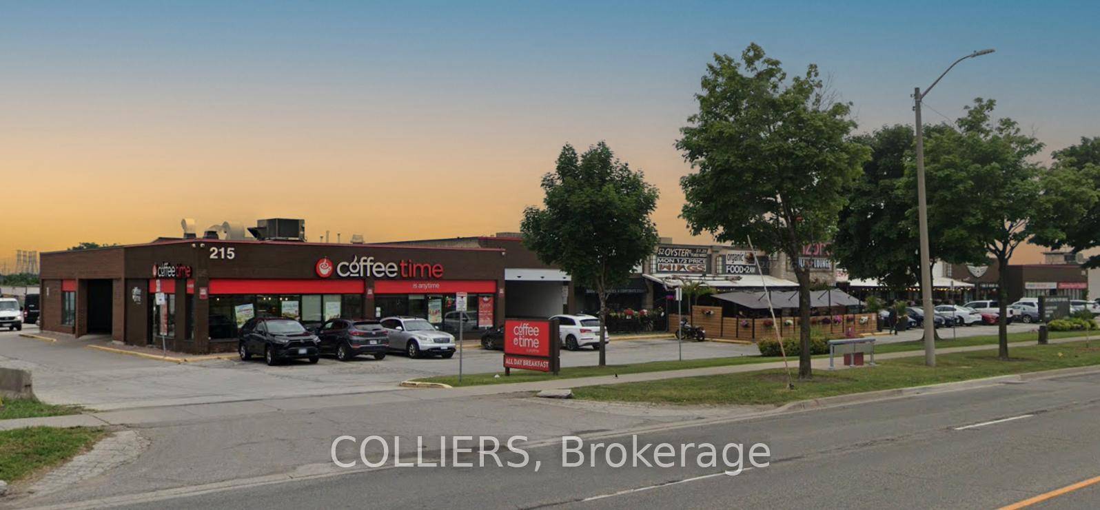 Available immediately ! Move right in industrial unit of 1, 526 square feet with dock level shipping door and 16 foot clear ceiling height in warehouse.