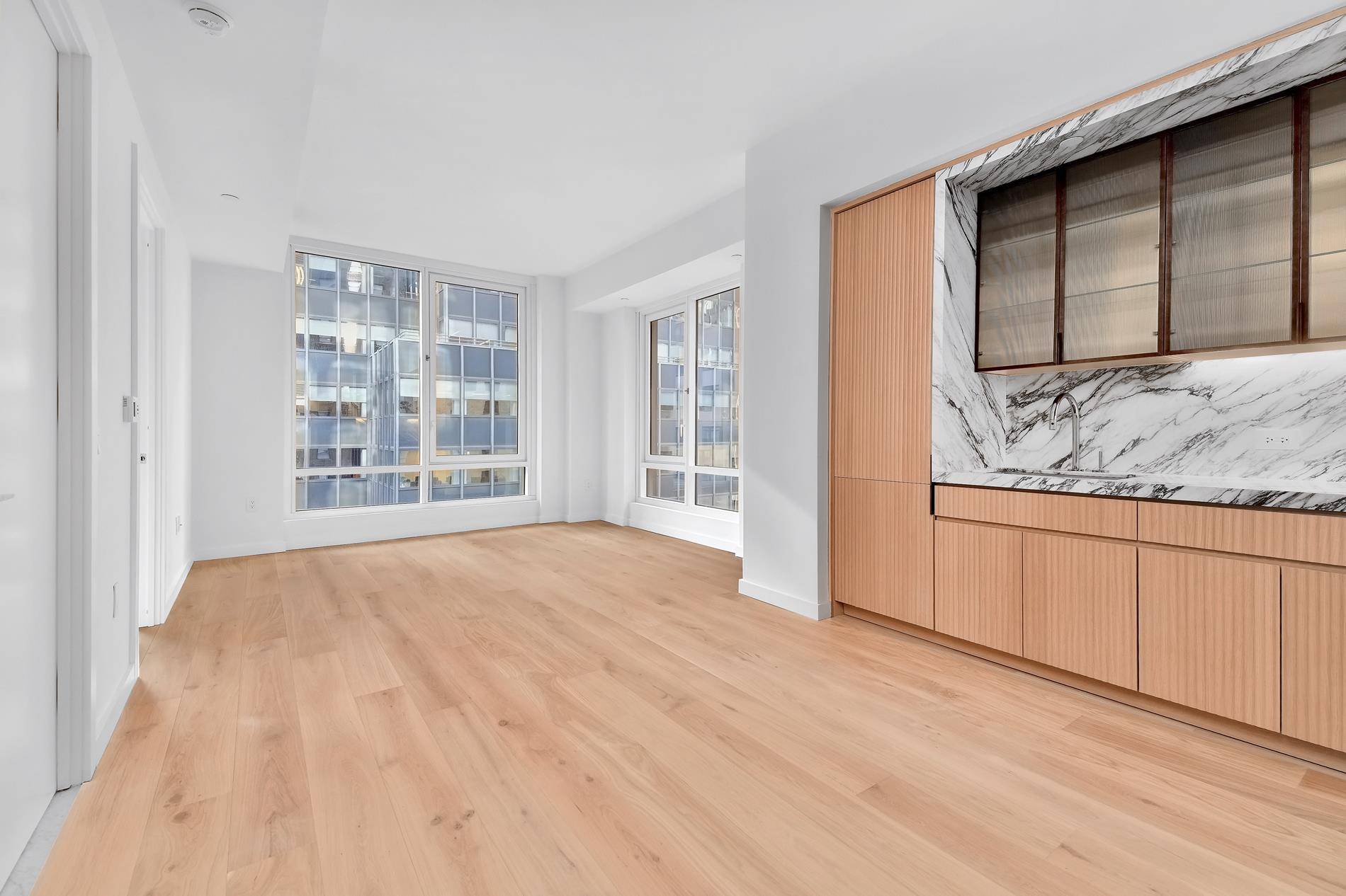 Welcome home to Monogram New York where a life of unparalleled luxury and convenience in the heart of Manhattan s New Midtown awaits you be the first to live in ...