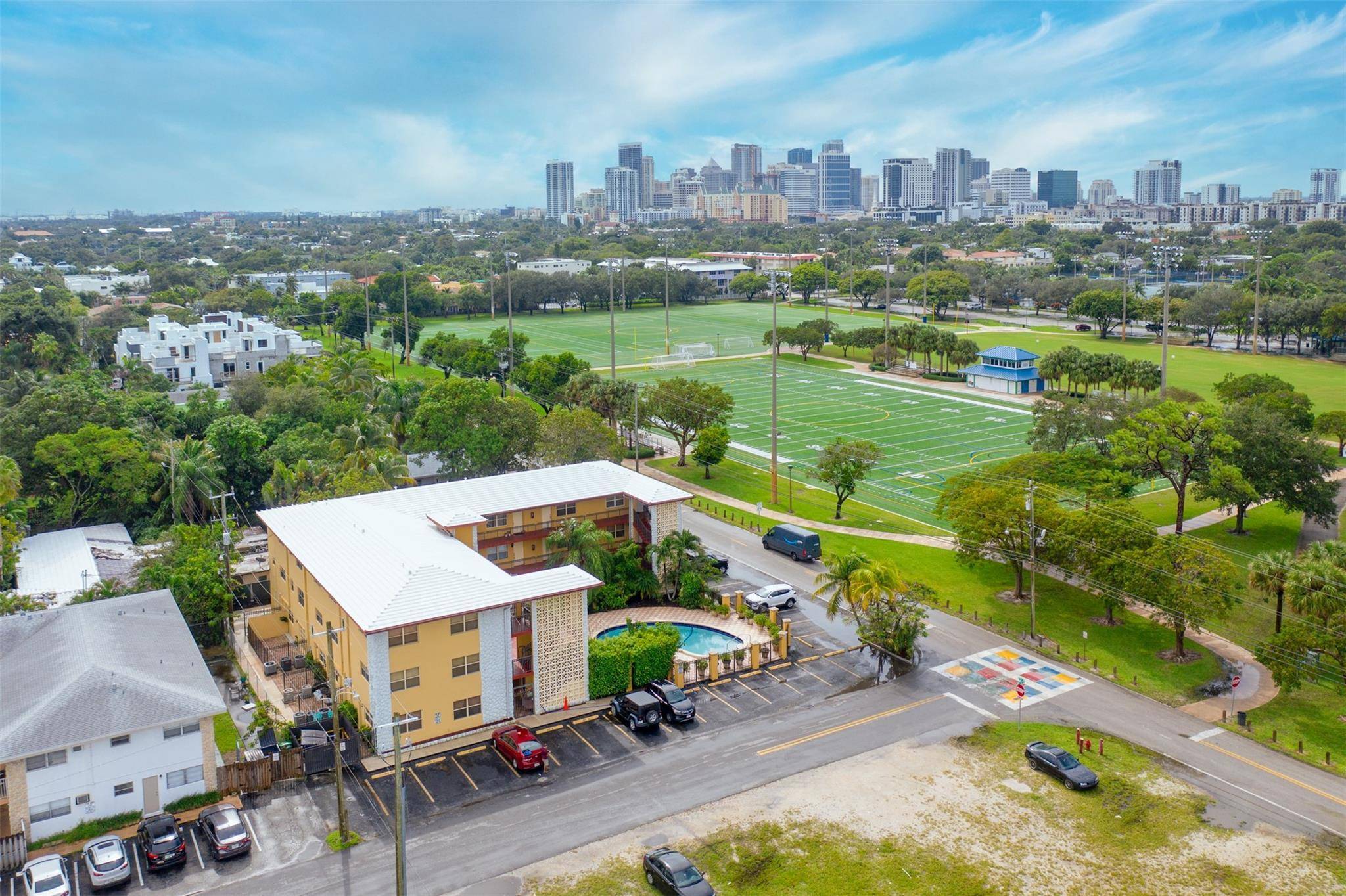 Beautifully updated one bedroom condo in the heart of Victoria Park !